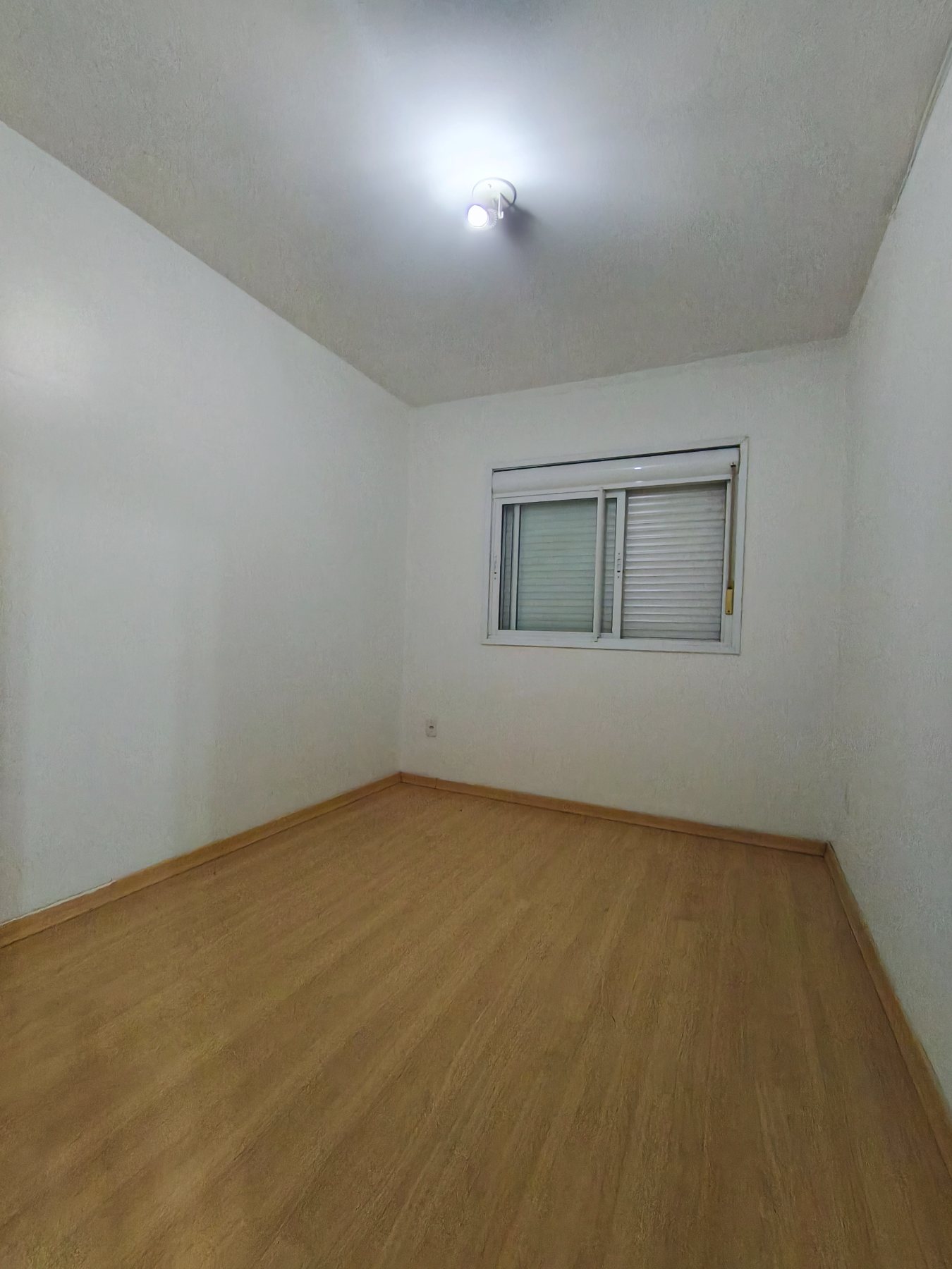 Apartamento 2 Dorm semimobiliado — foto 9