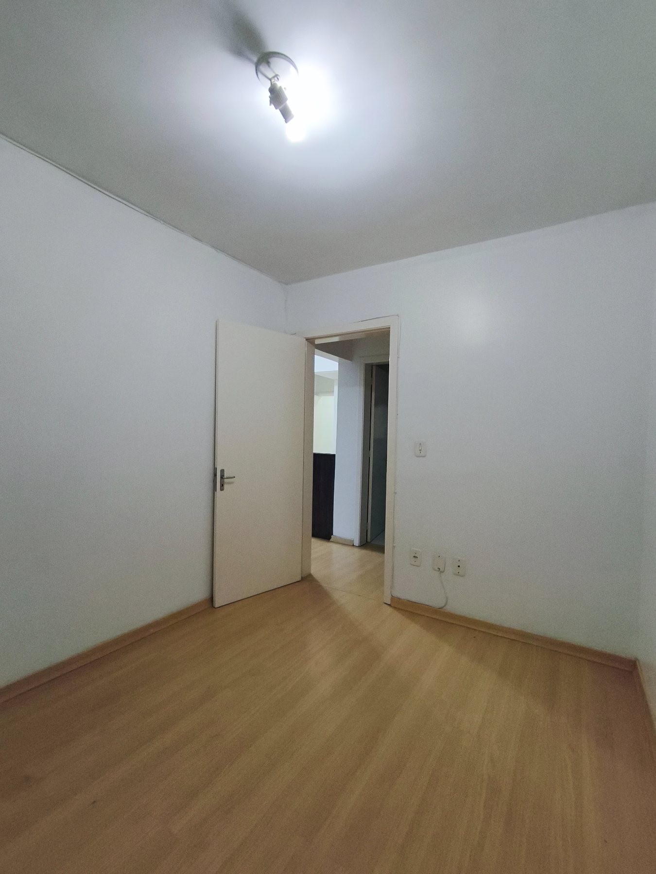 Apartamento 2 Dorm semimobiliado — foto 8