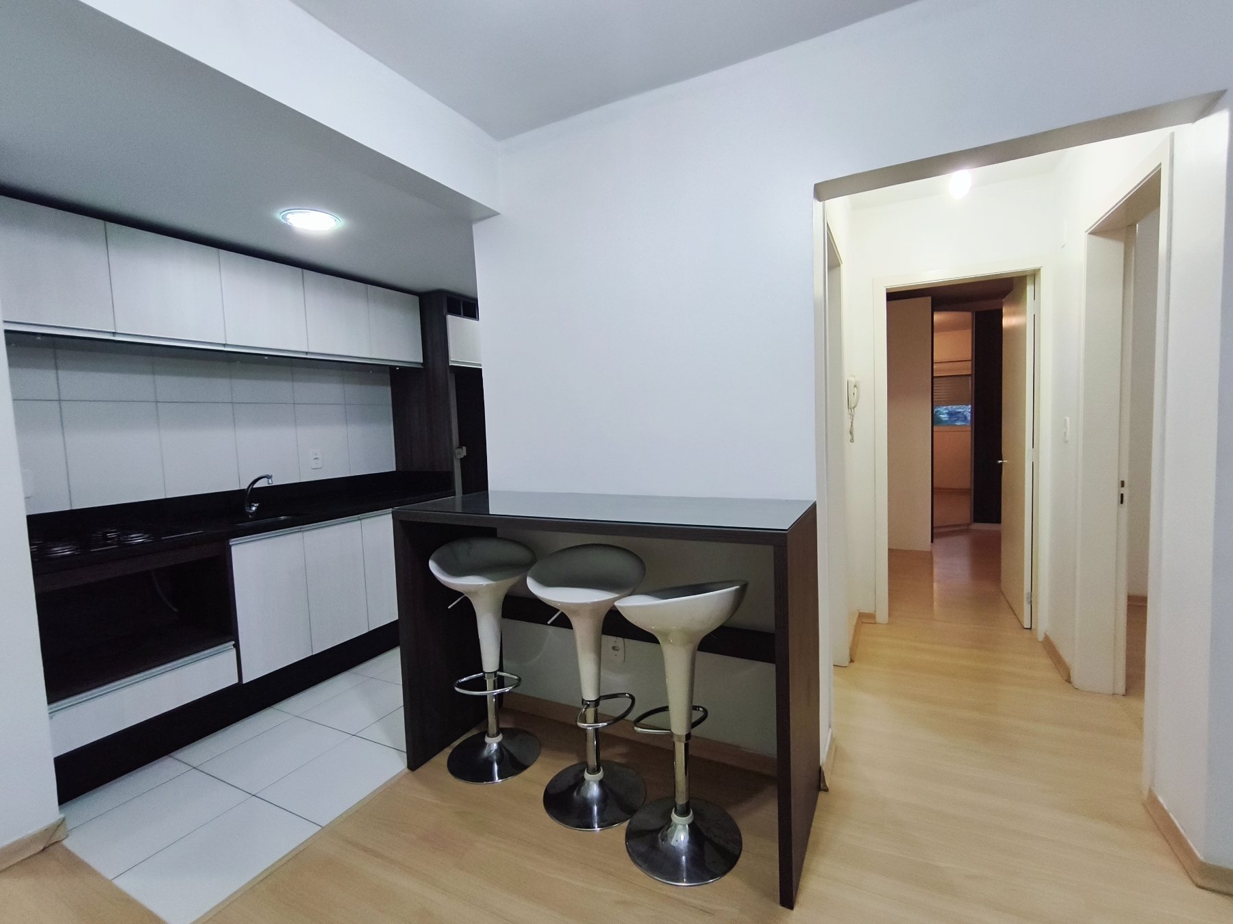 Apartamento 2 Dorm semimobiliado — foto 6