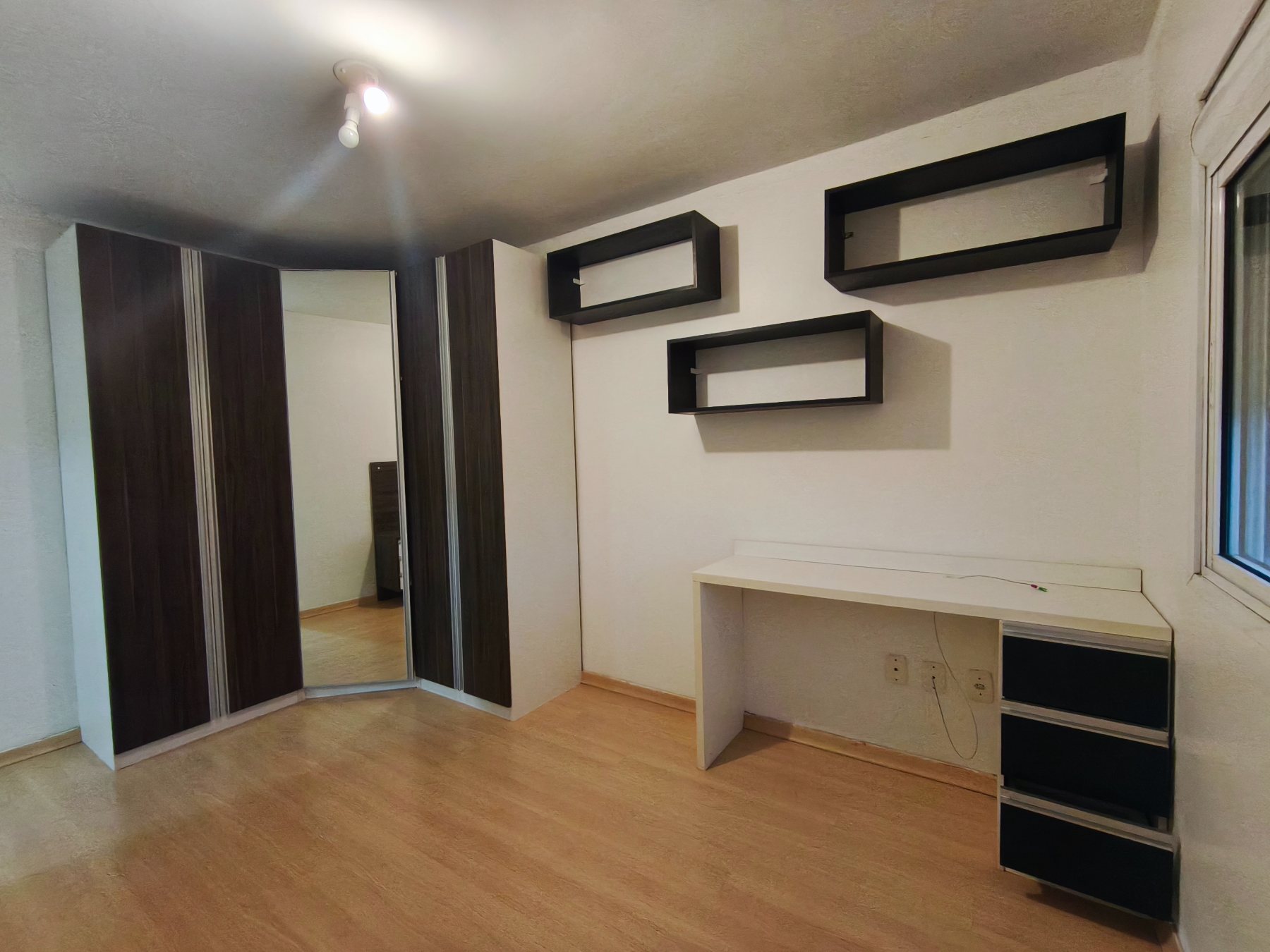 Apartamento 2 Dorm semimobiliado — foto 4