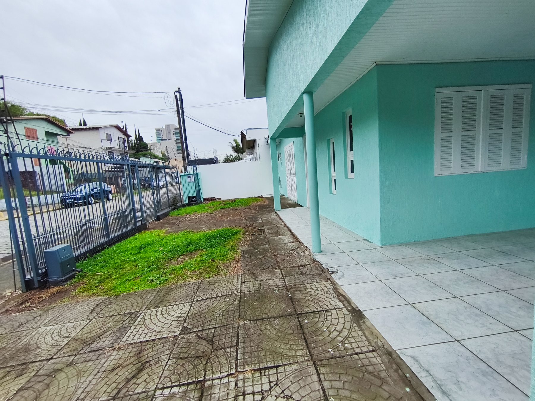 Casa 3 dorm no Desvio Rizzo — foto 2